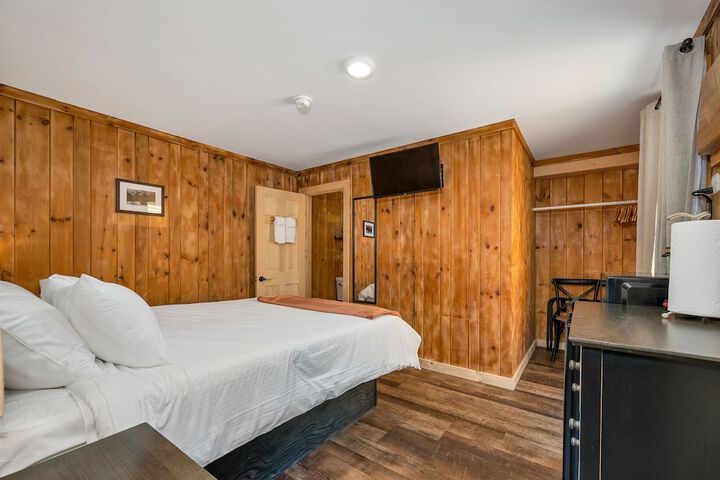 Room 133 of 185