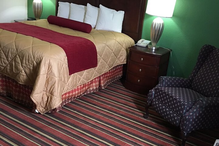 Room 30 of 42