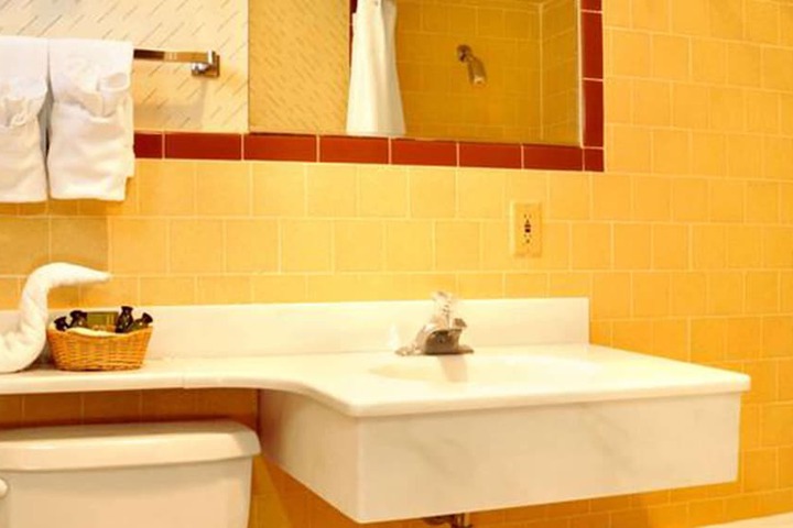 Room 23 of 36
