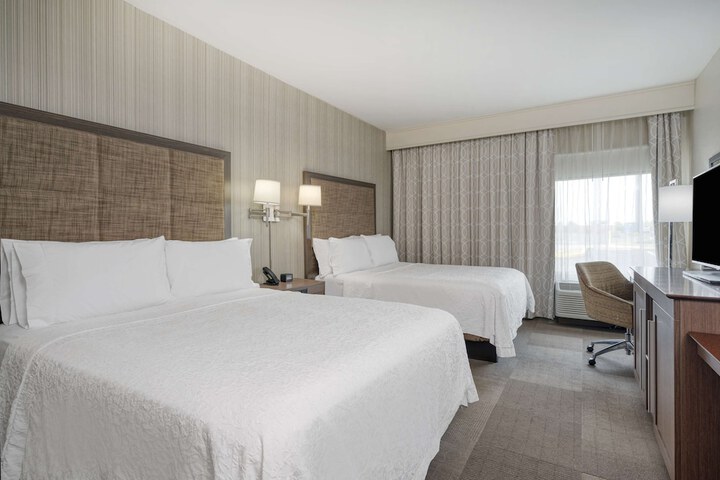 Room 16 of 32