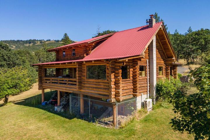 Rowland Log Cabin
