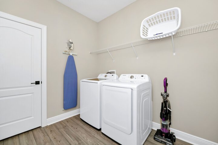Laundry 690 of 705