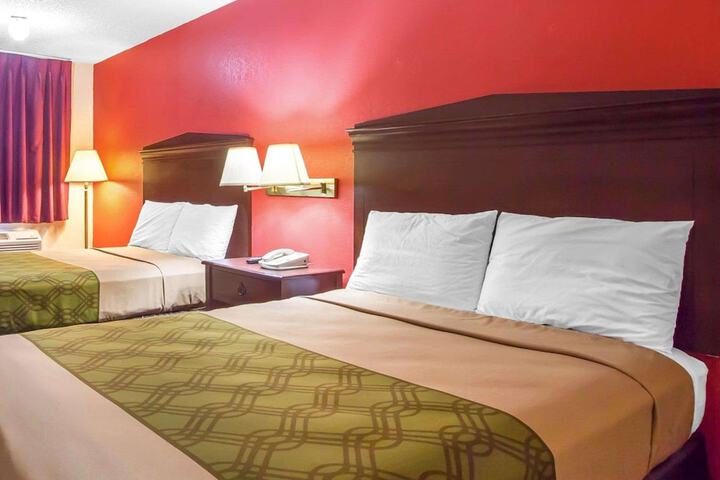 Room 9 of 30