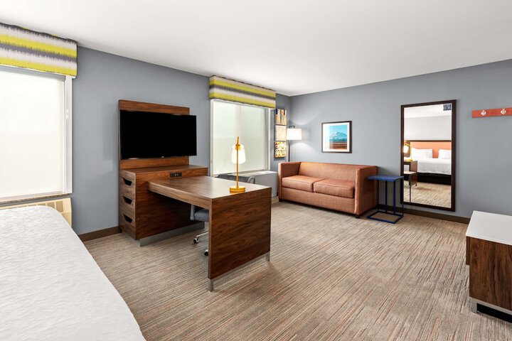 Hampton Inn & Suites Fairbanks