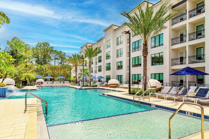 The Grove Resort & Water Park Orlando