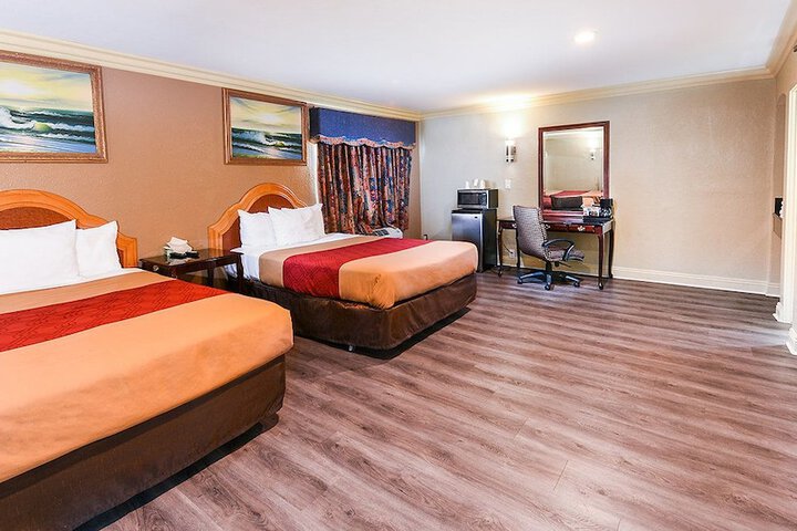Room 3 of 15