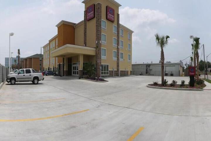 Hotel 3 of 34