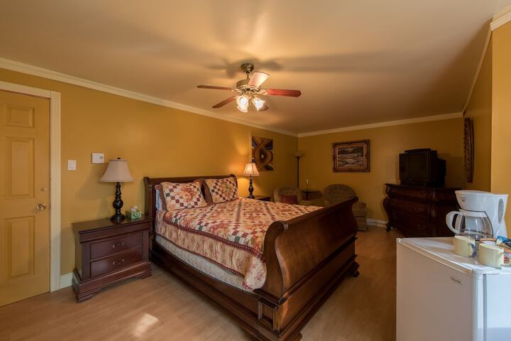 Room 12 of 44