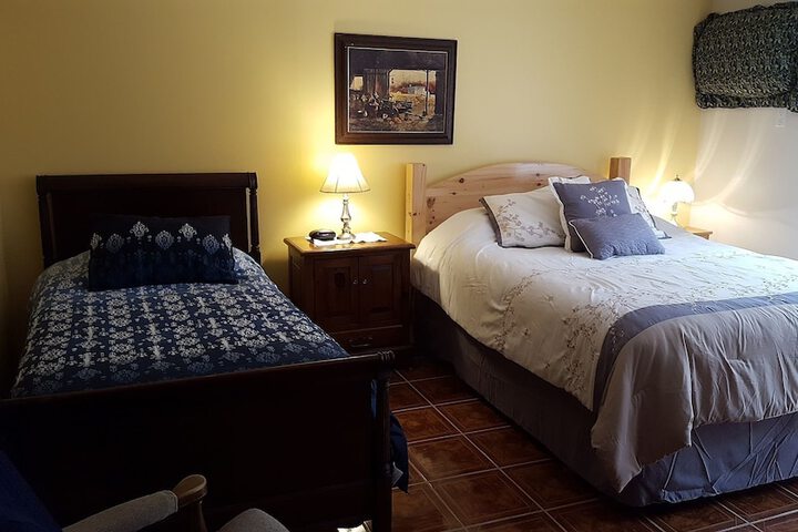 Room 25 of 47