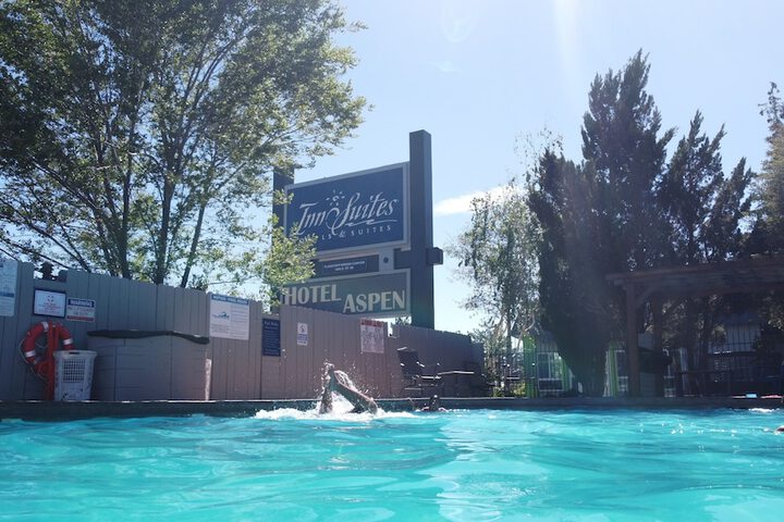 Pool 10 of 75