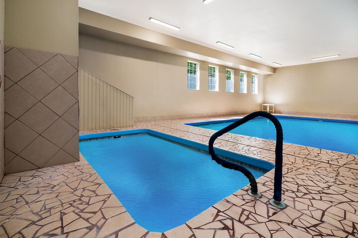 Pool 5 of 36