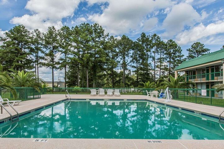 Pool 8 of 53