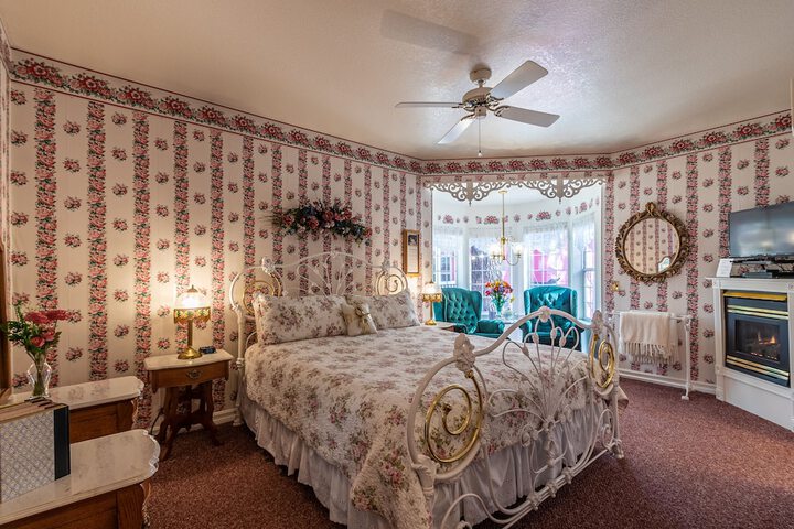 Room 5 of 94