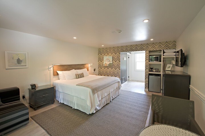 Room 37 of 57