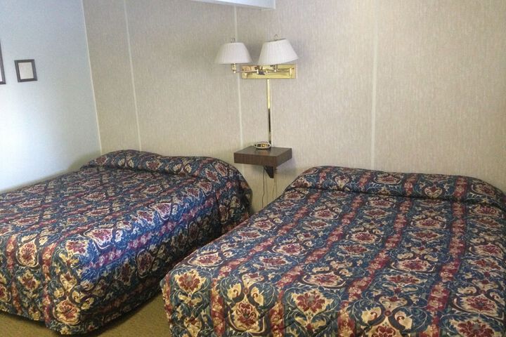 Room 15 of 34