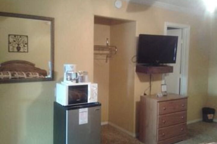 Thunderbird Motel
