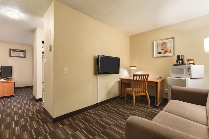 Room 18 of 42