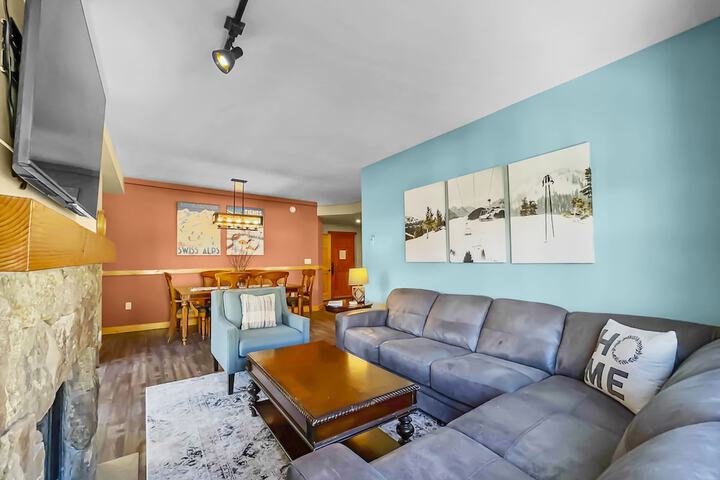 Luxury Remodeled Passage Point Condo - Short Walk to Lifts - Incredible View - PP403 by Redawning