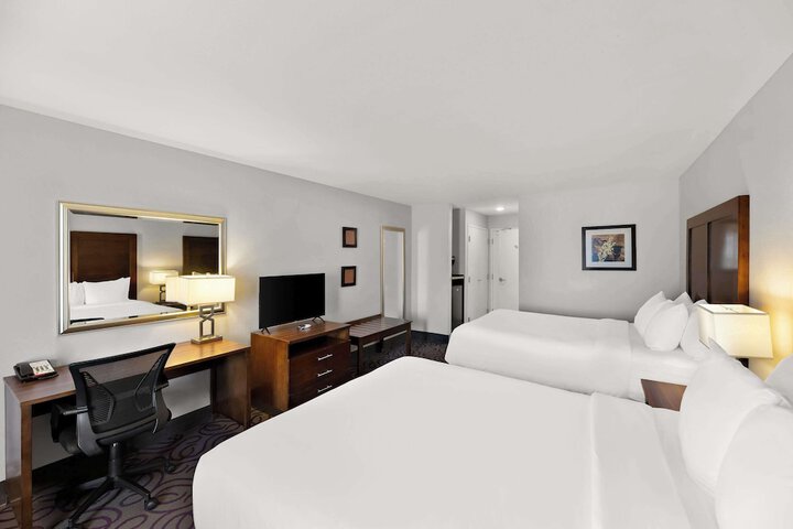 Room 20 of 49