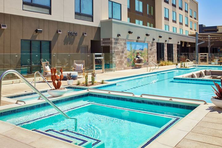 Pool 7 of 61