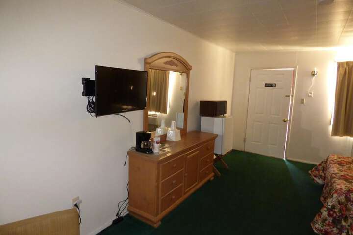 Room 23 of 35