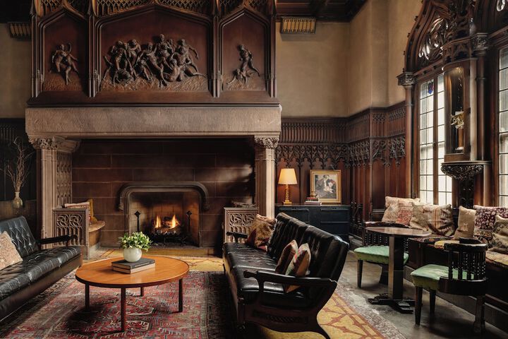 Hotel Interior 10 of 95