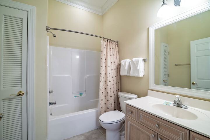 Litchfield Beach & Golf Resort