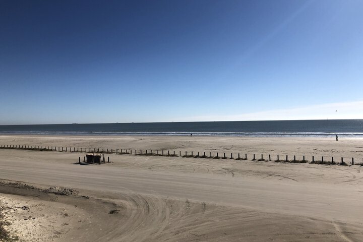 Beachgate CondoSuites and Oceanfront Resort