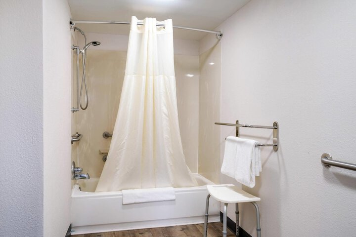 Quality Inn Greenville near University