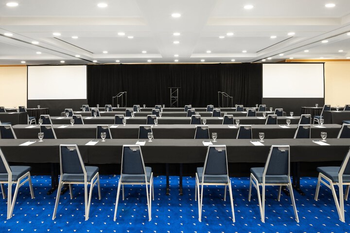 Sheraton Vancouver Wall Centre