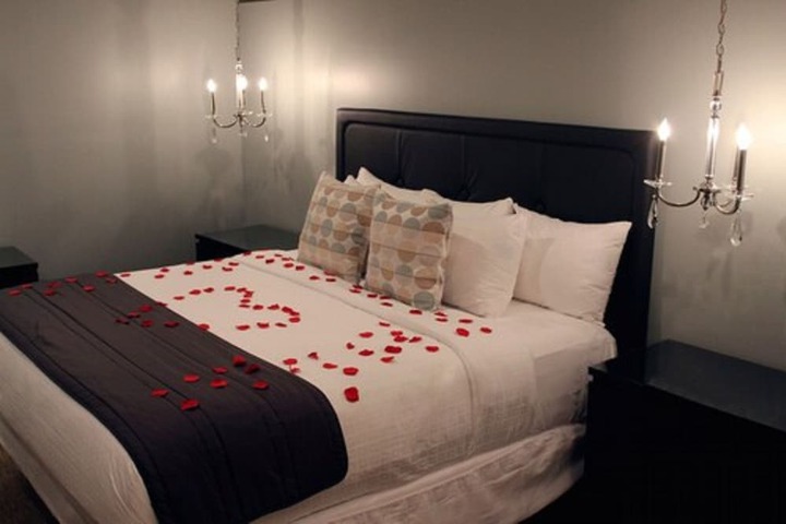 Room 13 of 25