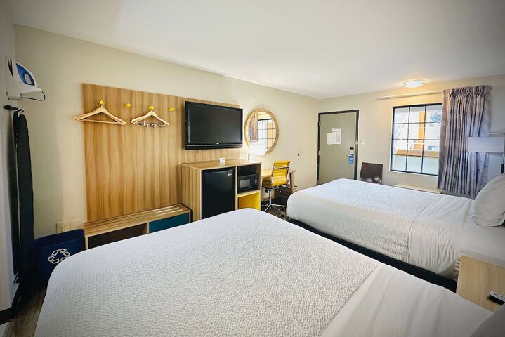 Room 19 of 34
