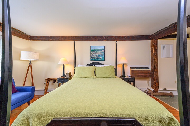 Room 42 of 135