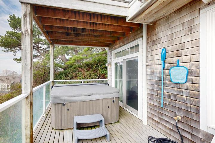 Alder Beach House
