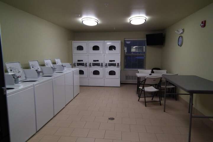 Laundry 38 of 40