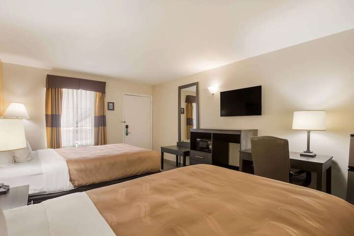 Room 25 of 35