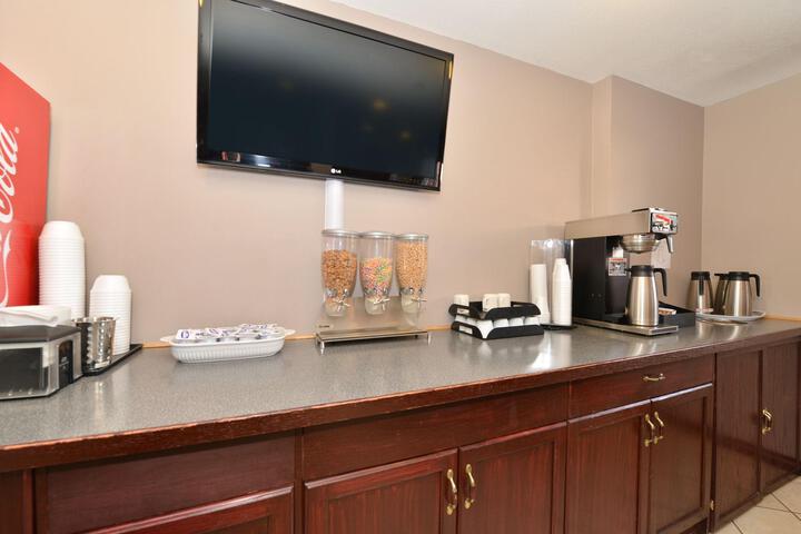 Canadas Best Value Inn and Suites Princeton