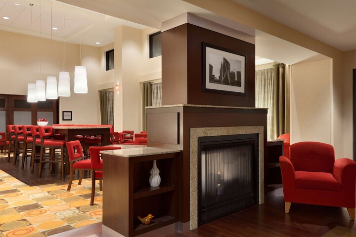 Hampton Inn & Suites Hartford / East Hartford