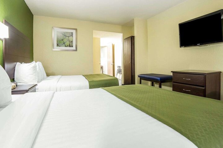 Room 20 of 27