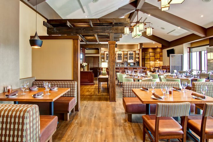 DoubleTree Fallsview Resort & Spa by Hilton Niagara Falls