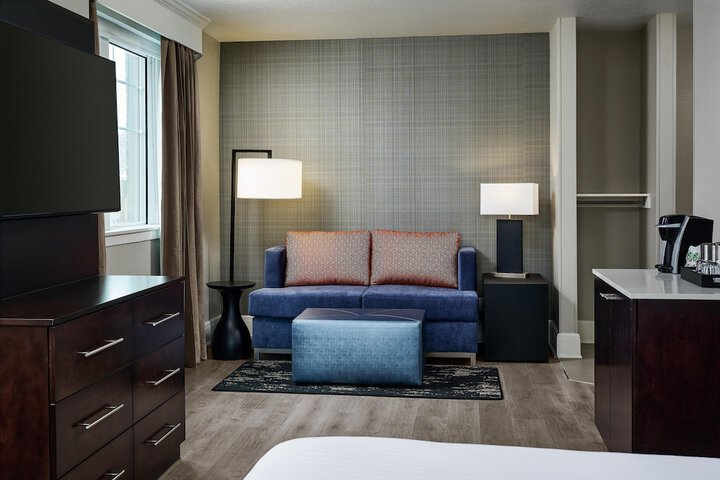 Hotel Alex Johnson Rapid City Curio Collection by Hilton