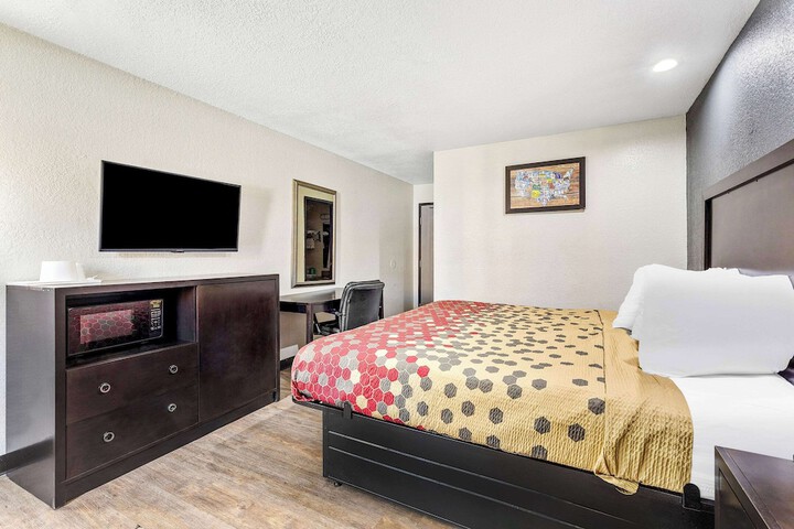 Room 20 of 43