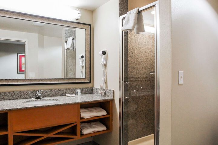 Room 54 of 104