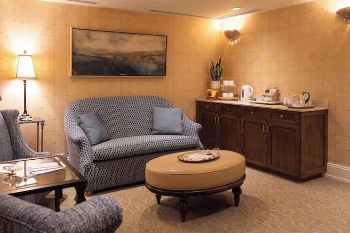 Madison Beach Hotel