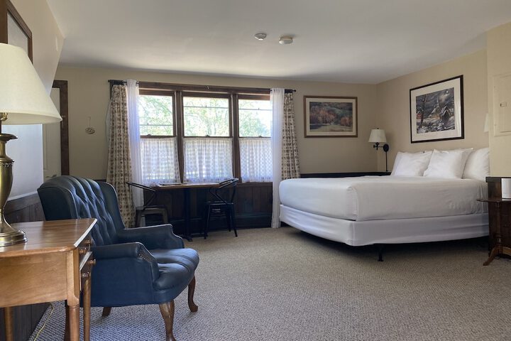 Room 198 of 294