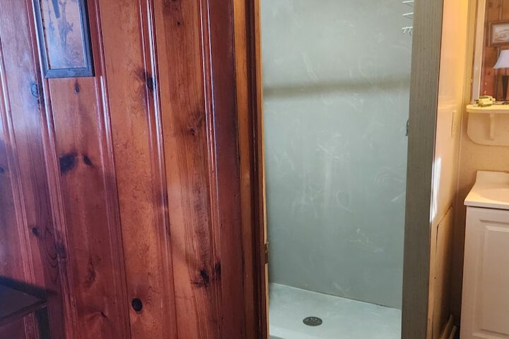 Room 16 of 17