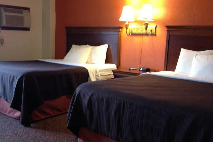 AmericInn by Wyndham Forest Lake