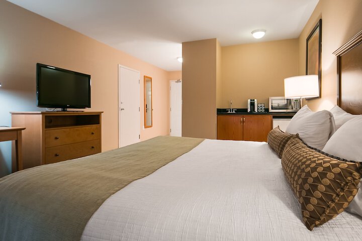 Best Western Plus Mission City Lodge