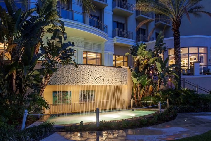 Sandpearl Resort