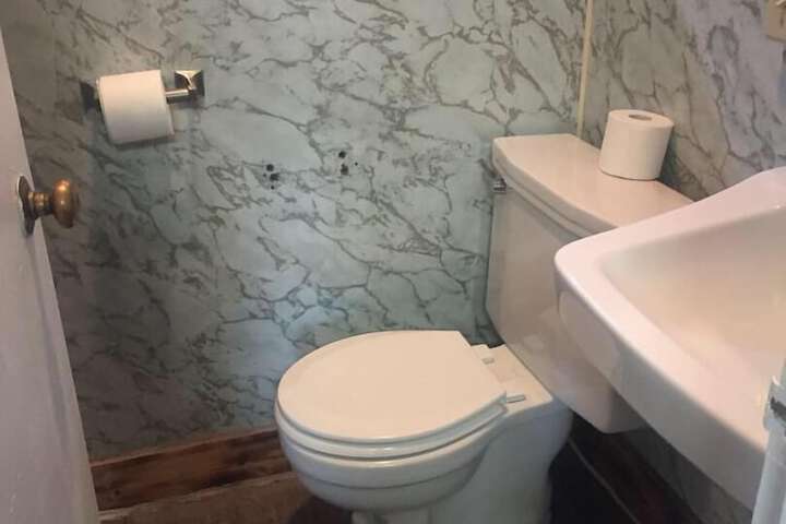 Room 44 of 73